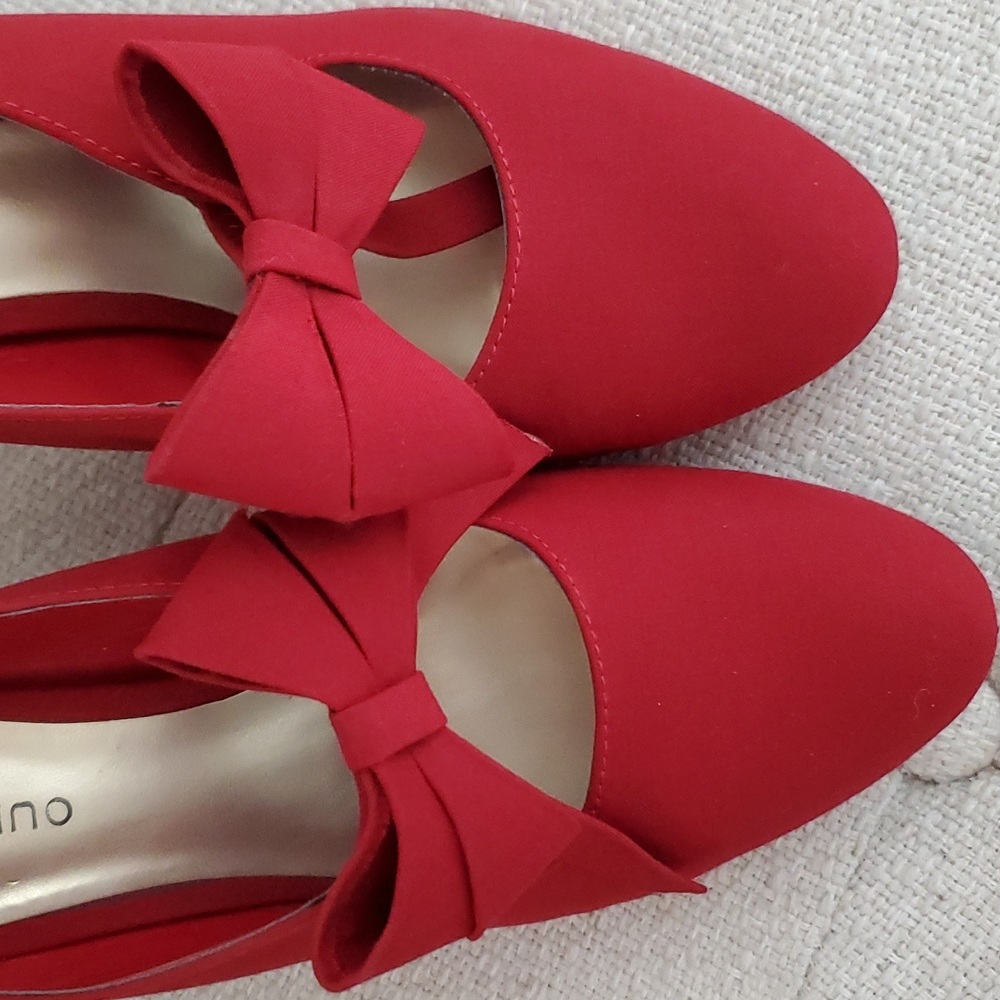 ANN MARINO Red Bow Heels Size 8 1/2